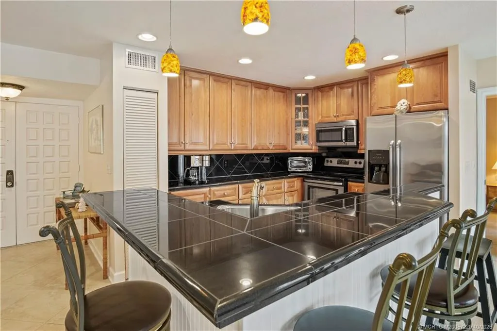 1800 SE Saint Lucie Boulevard #9-105