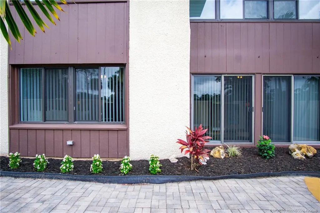 1800 SE Saint Lucie Boulevard #9-105