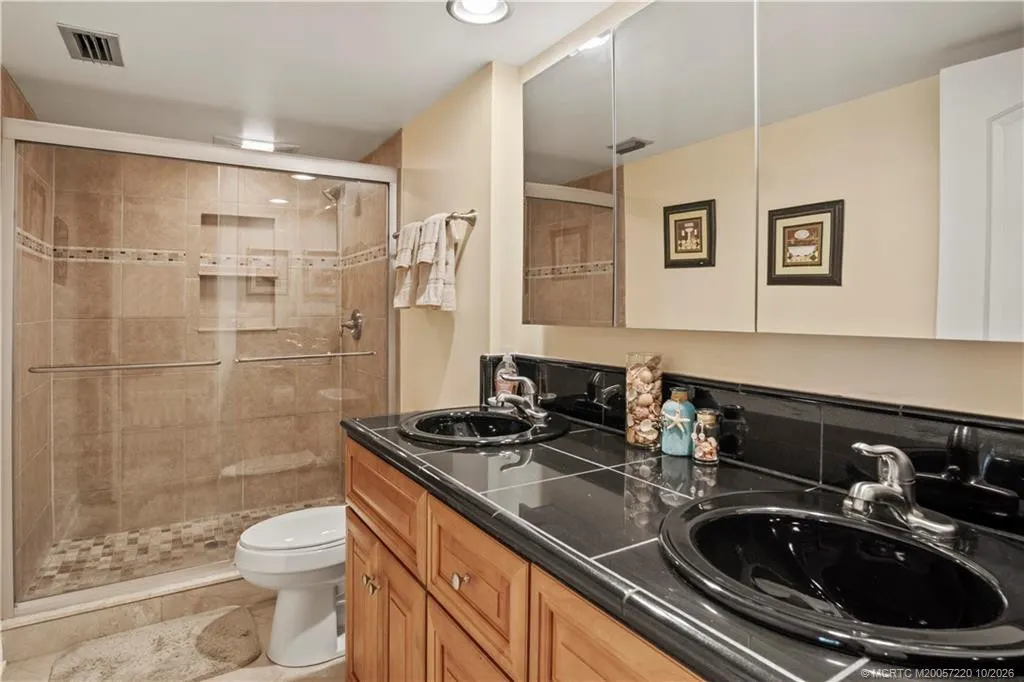 1800 SE Saint Lucie Boulevard #9-105