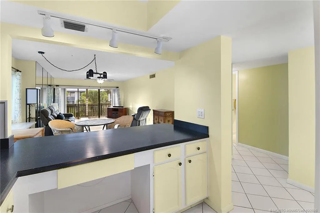 175 SE Saint Lucie Boulevard #B82