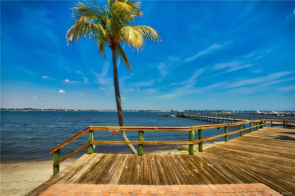175 SE Saint Lucie Boulevard #B82