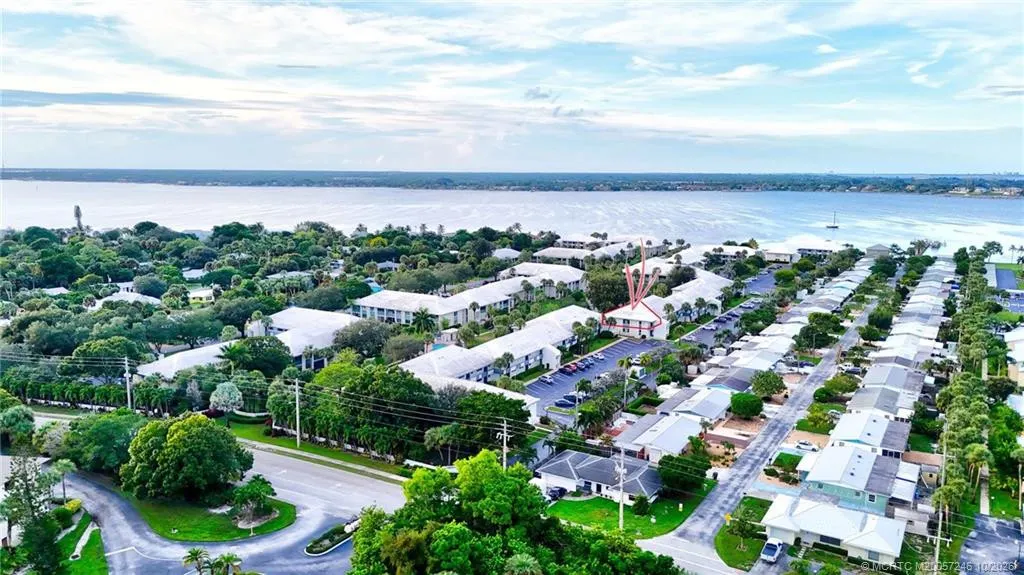 175 SE Saint Lucie Boulevard #B82