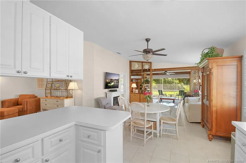 8016 SE Peppercorn Court