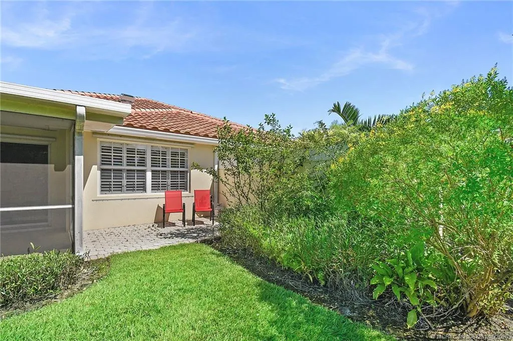 8016 SE Peppercorn Court