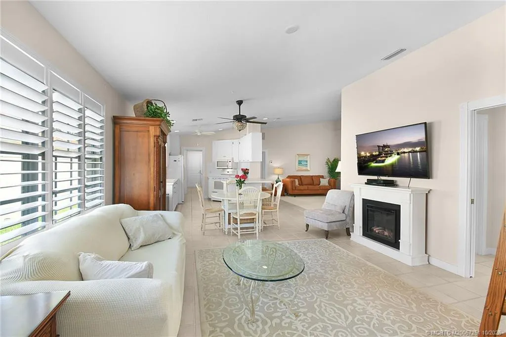 8016 SE Peppercorn Court