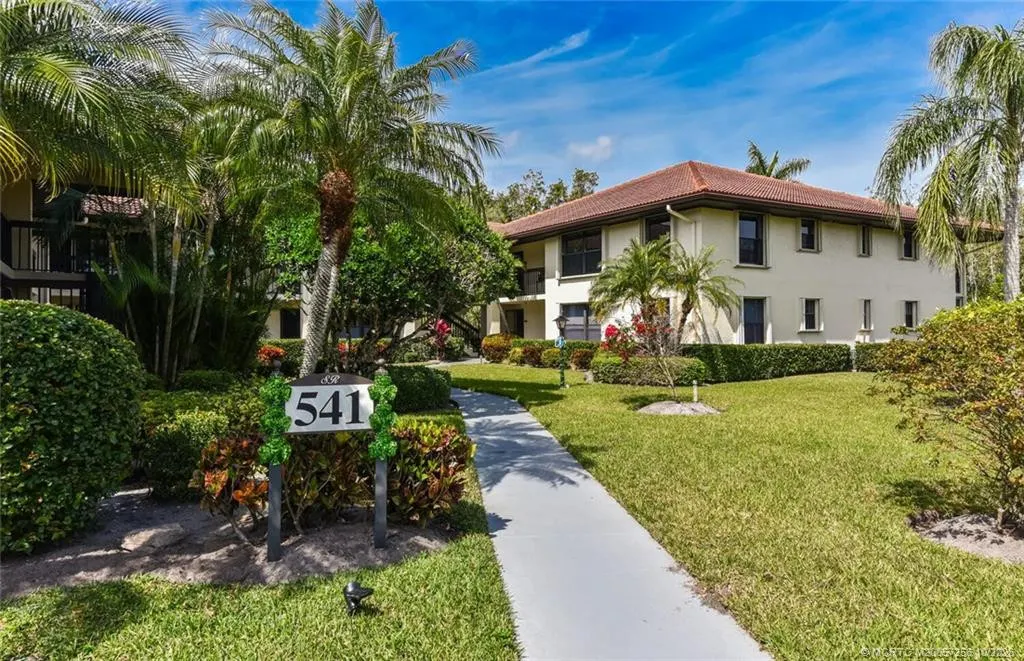 541 SW South River Drive #103