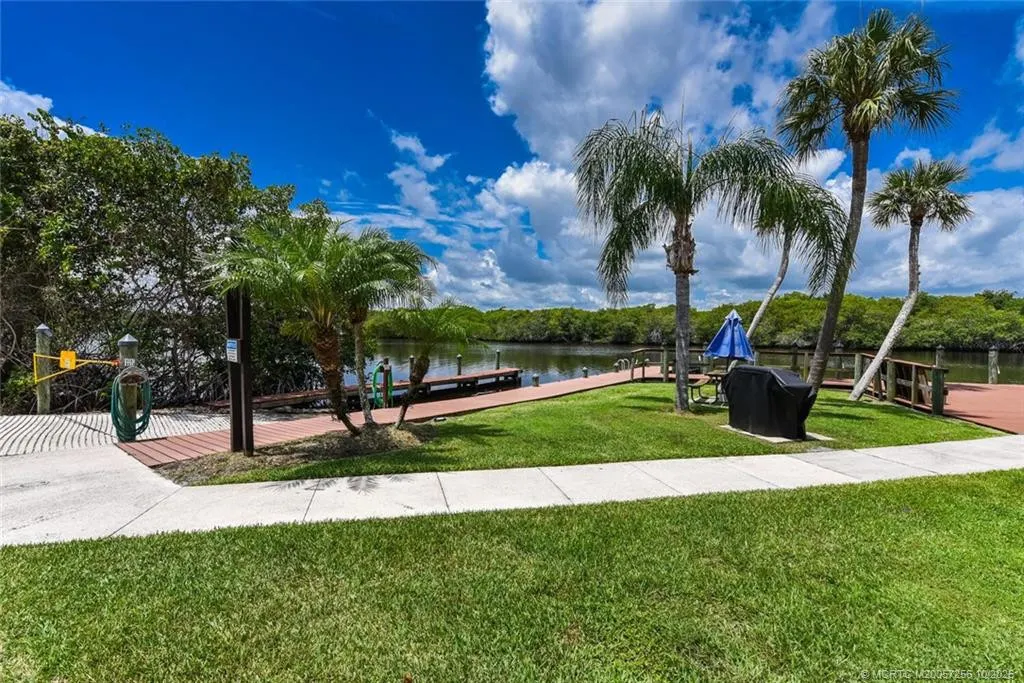 541 SW South River Drive #103