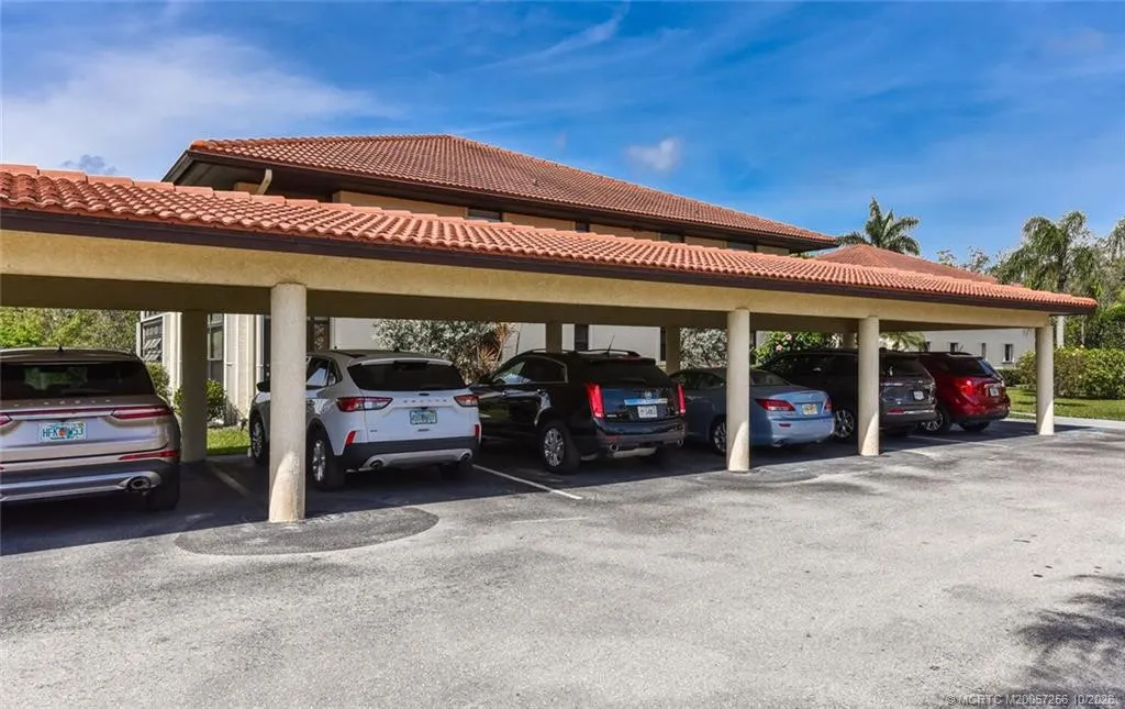 541 SW South River Drive #103
