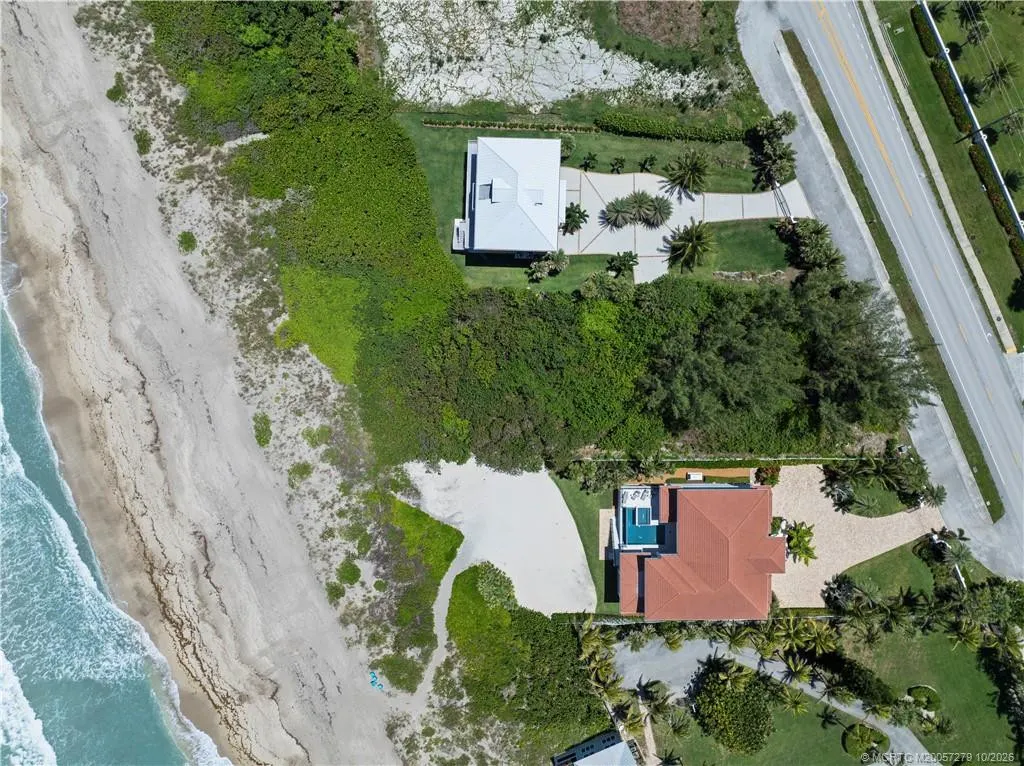 1833 NE Ocean Boulevard
