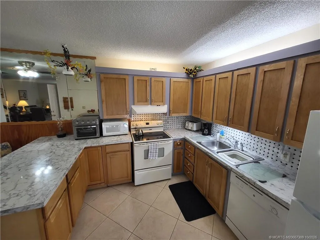 5937 SE Riverboat Drive SE #616