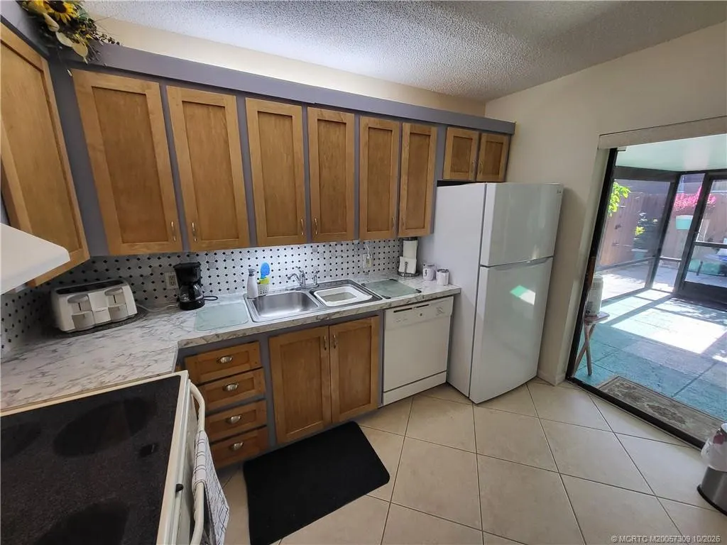 5937 SE Riverboat Drive SE #616
