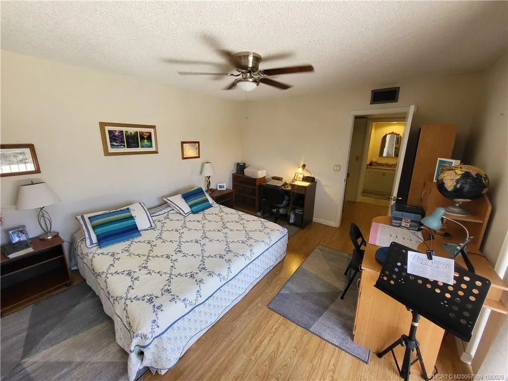 5937 SE Riverboat Drive SE #616