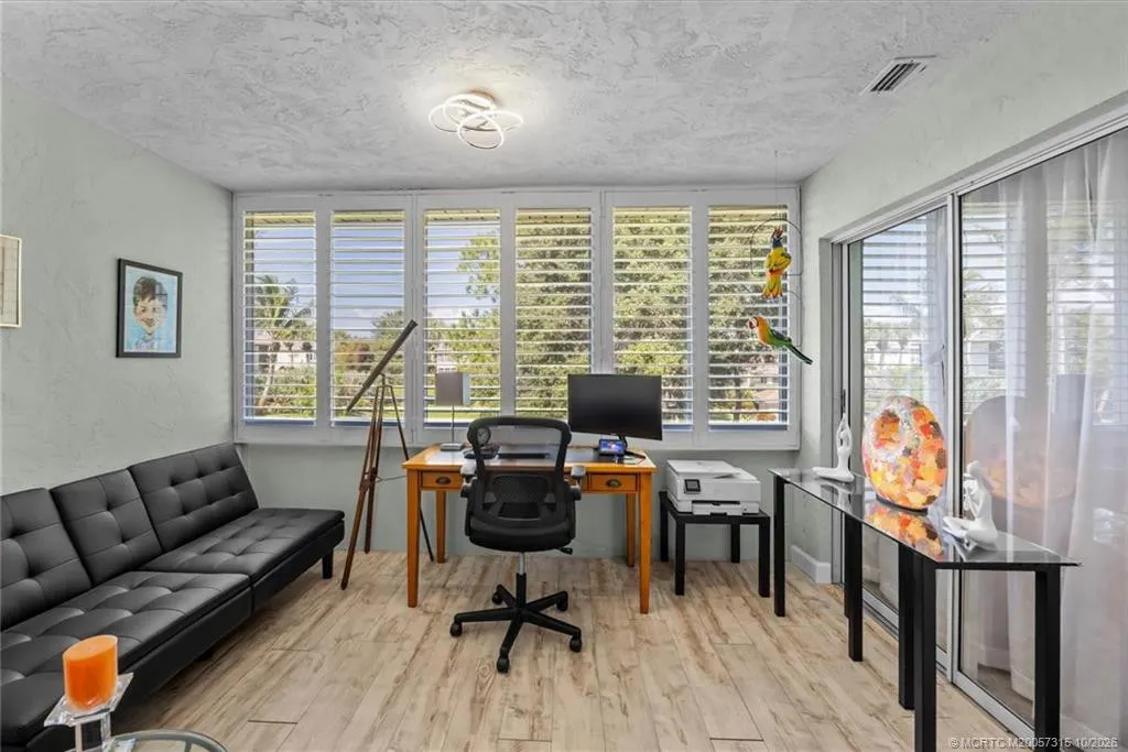 2950 SE Ocean Boulevard #121-6