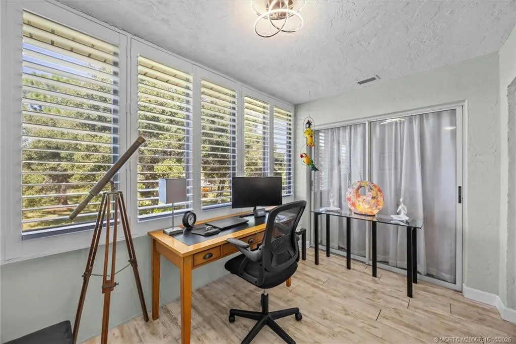 2950 SE Ocean Boulevard #121-6