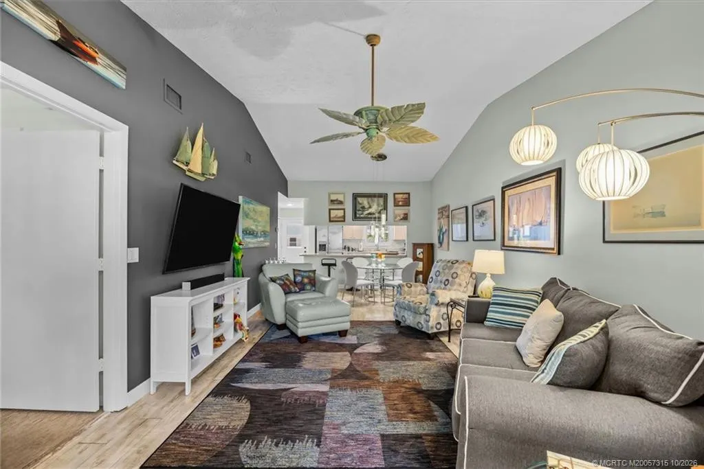 2950 SE Ocean Boulevard #121-6