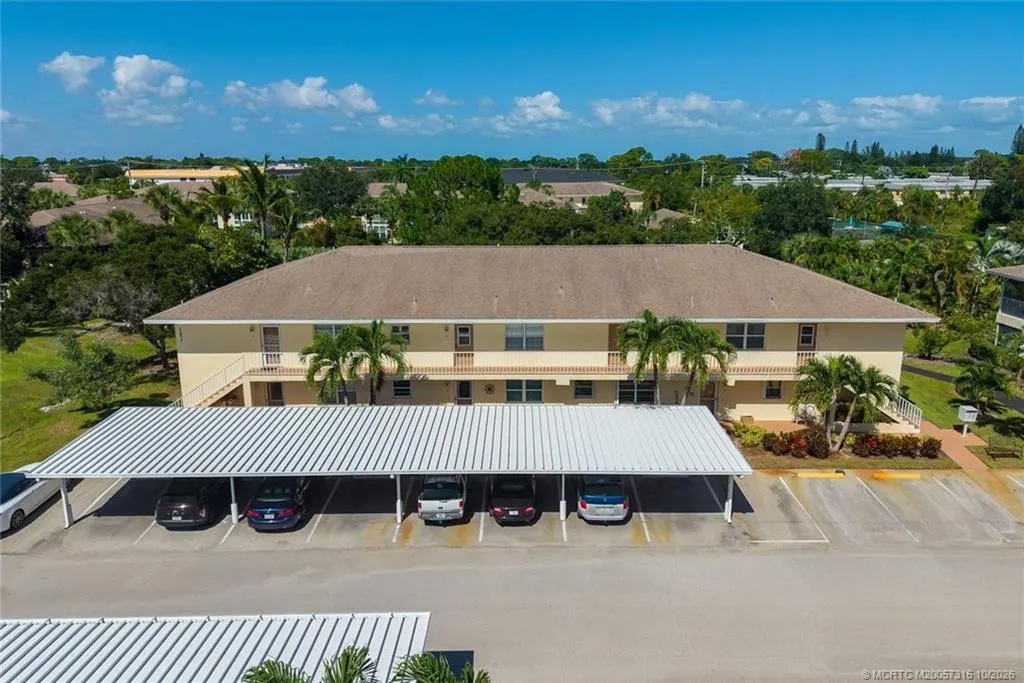 2950 SE Ocean Boulevard #121-6