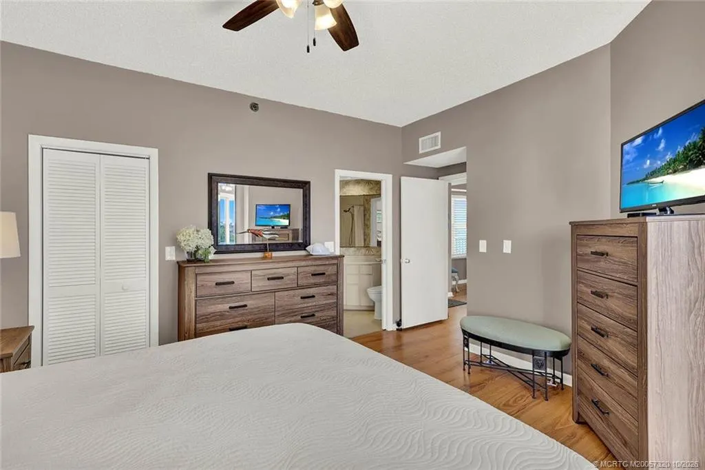 221 NE Plantation Road #403