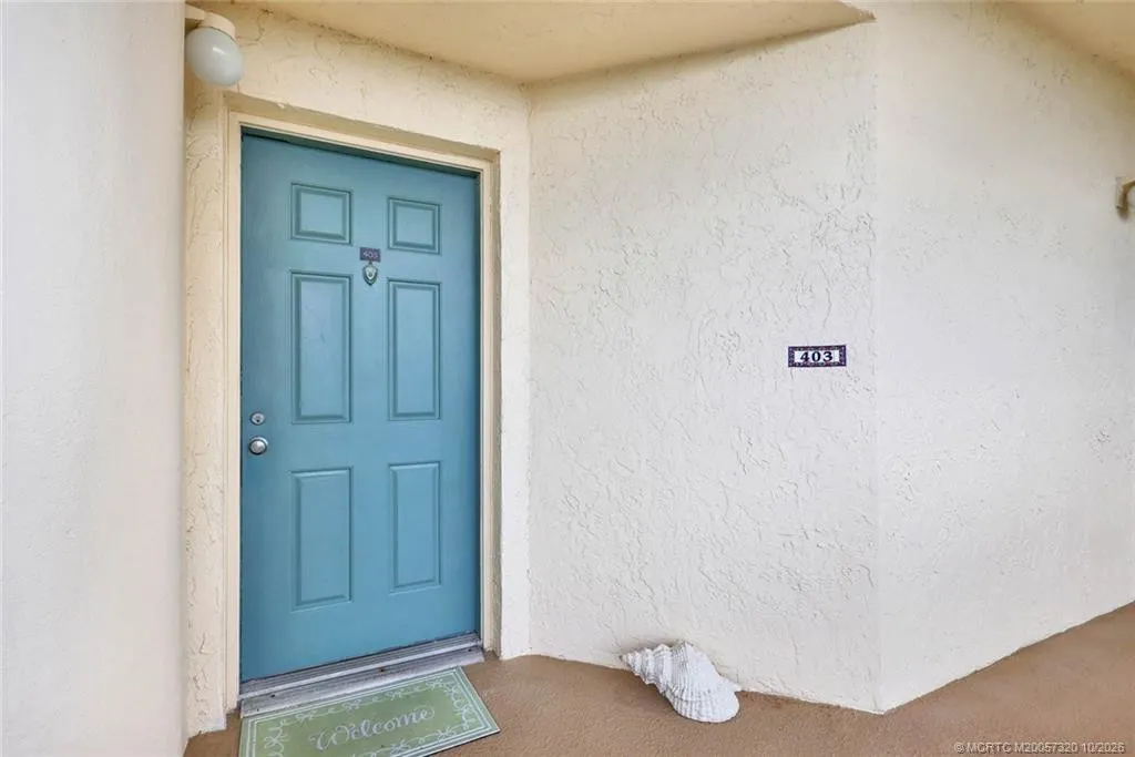 221 NE Plantation Road #403