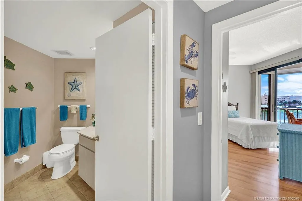 221 NE Plantation Road #403
