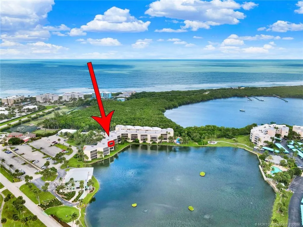 221 NE Plantation Road #403