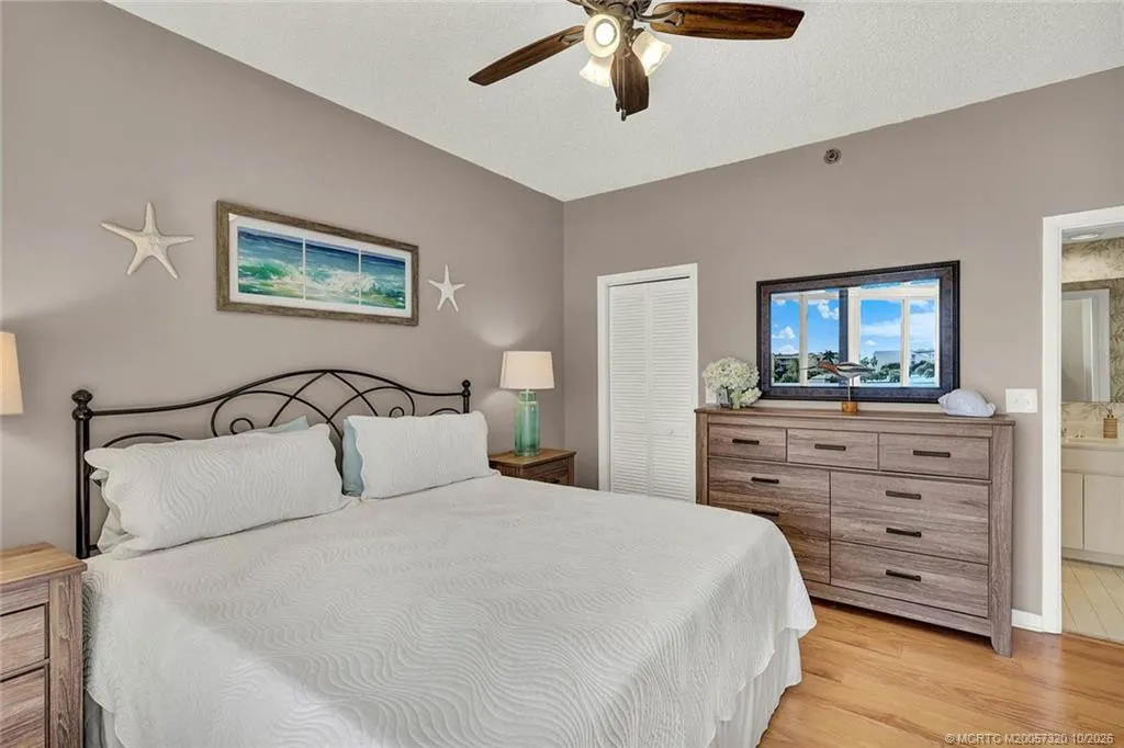 221 NE Plantation Road #403