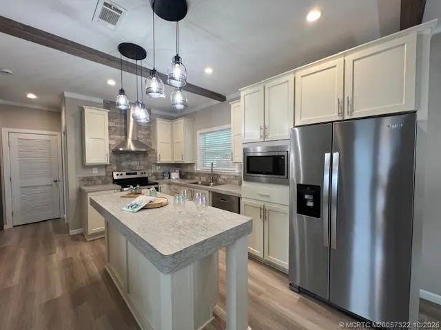 644 Sun Ray Court