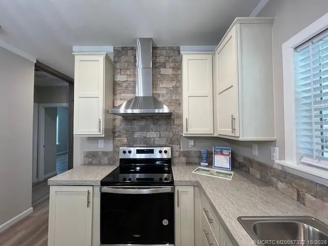 644 Sun Ray Court