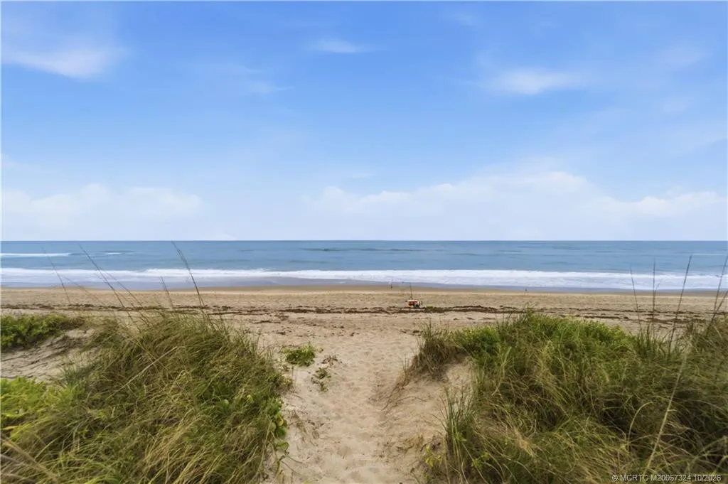 1289 NE Ocean Boulevard #12