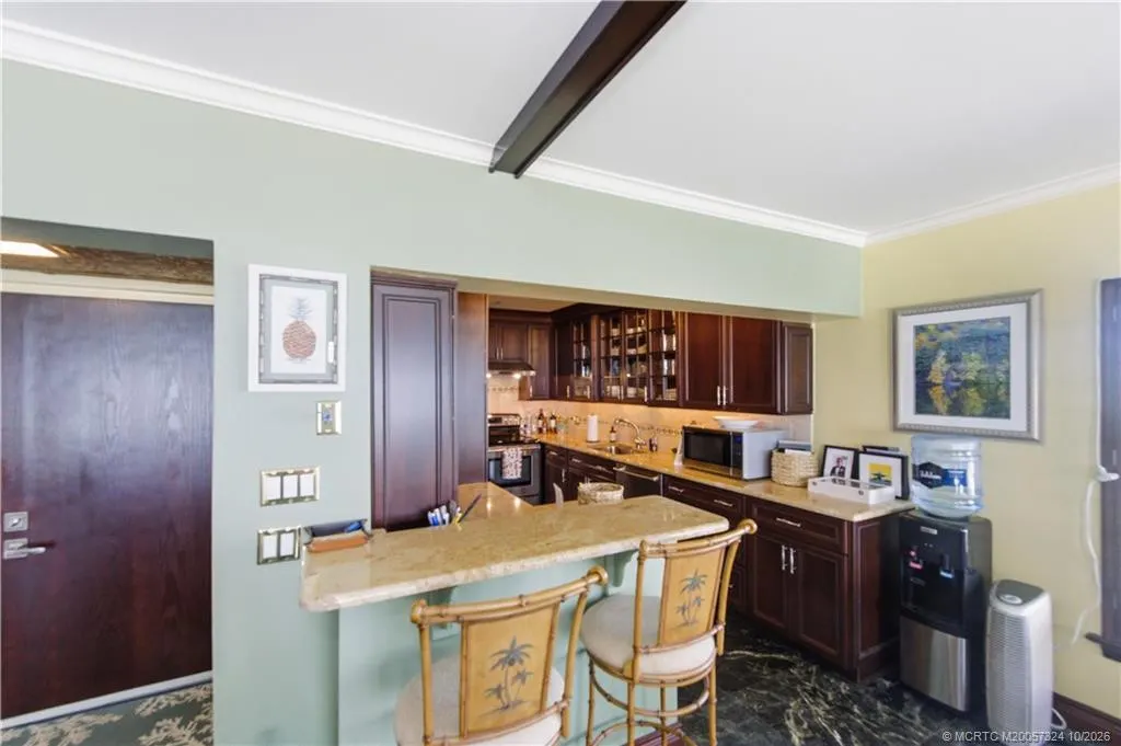 1289 NE Ocean Boulevard #12