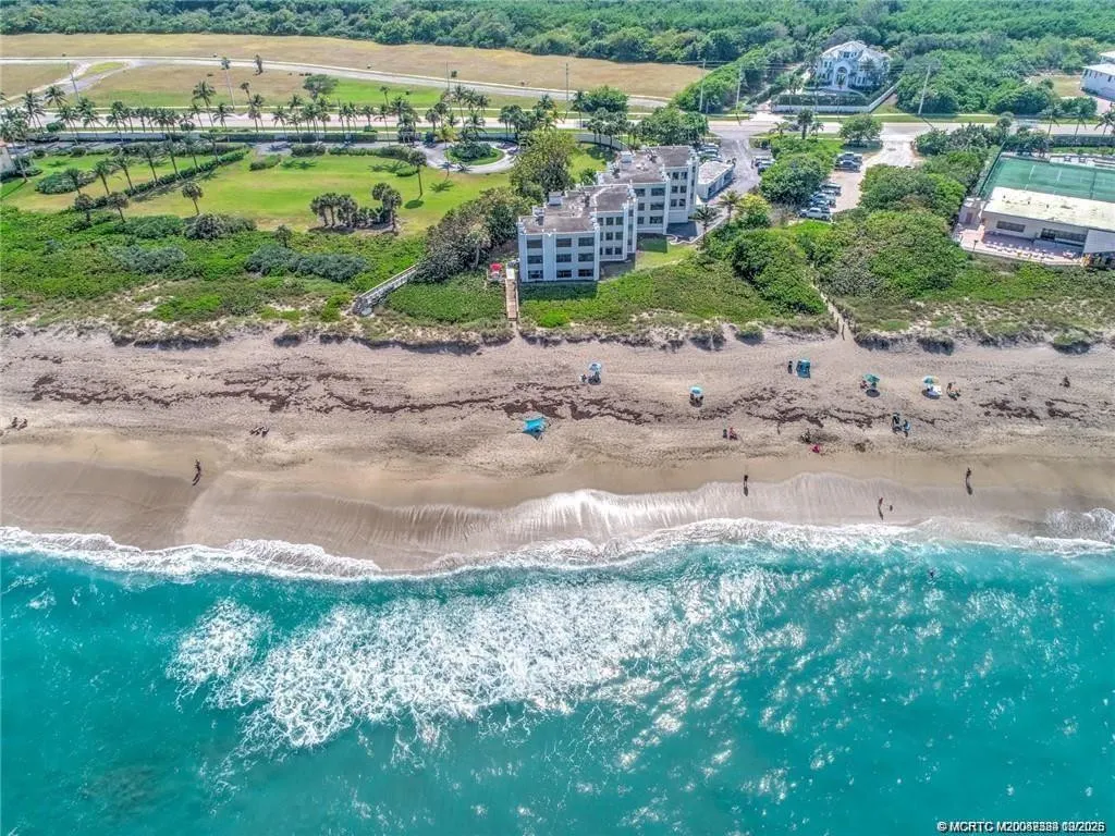 1289 NE Ocean Boulevard #12