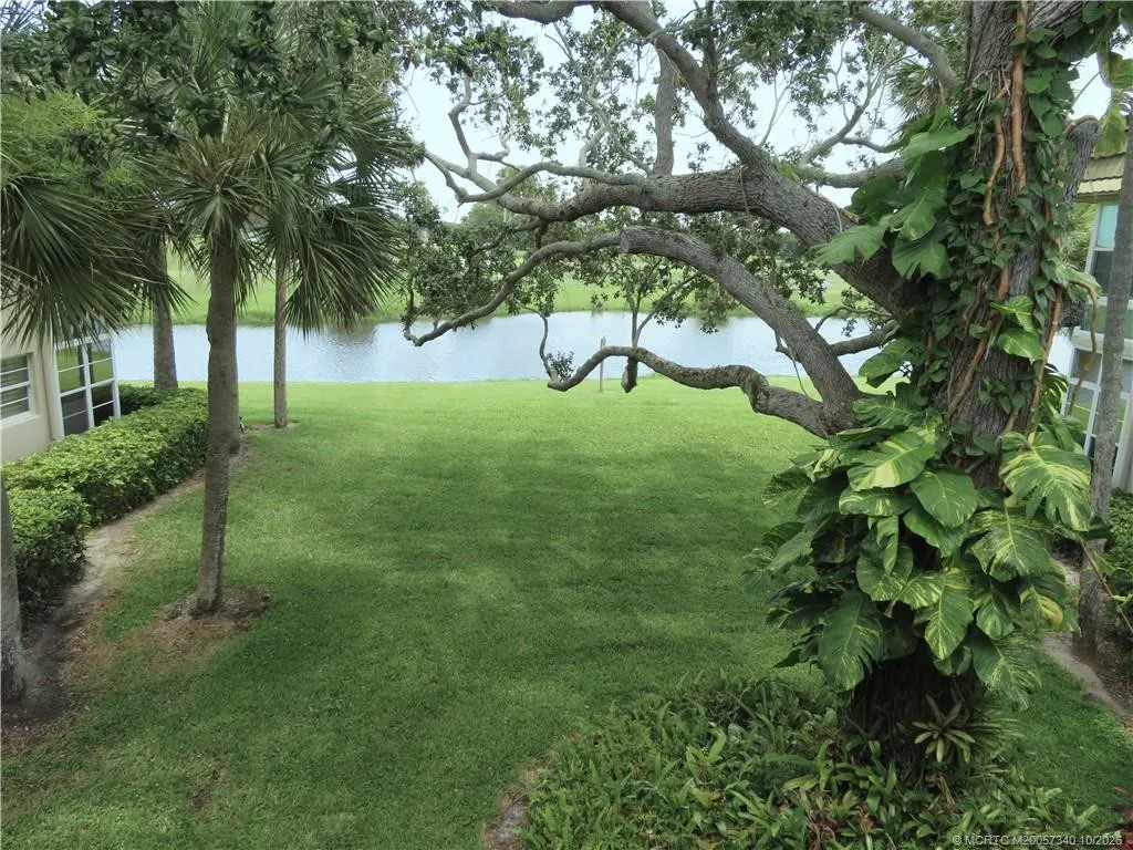 40 Vista Gardens Trail #204