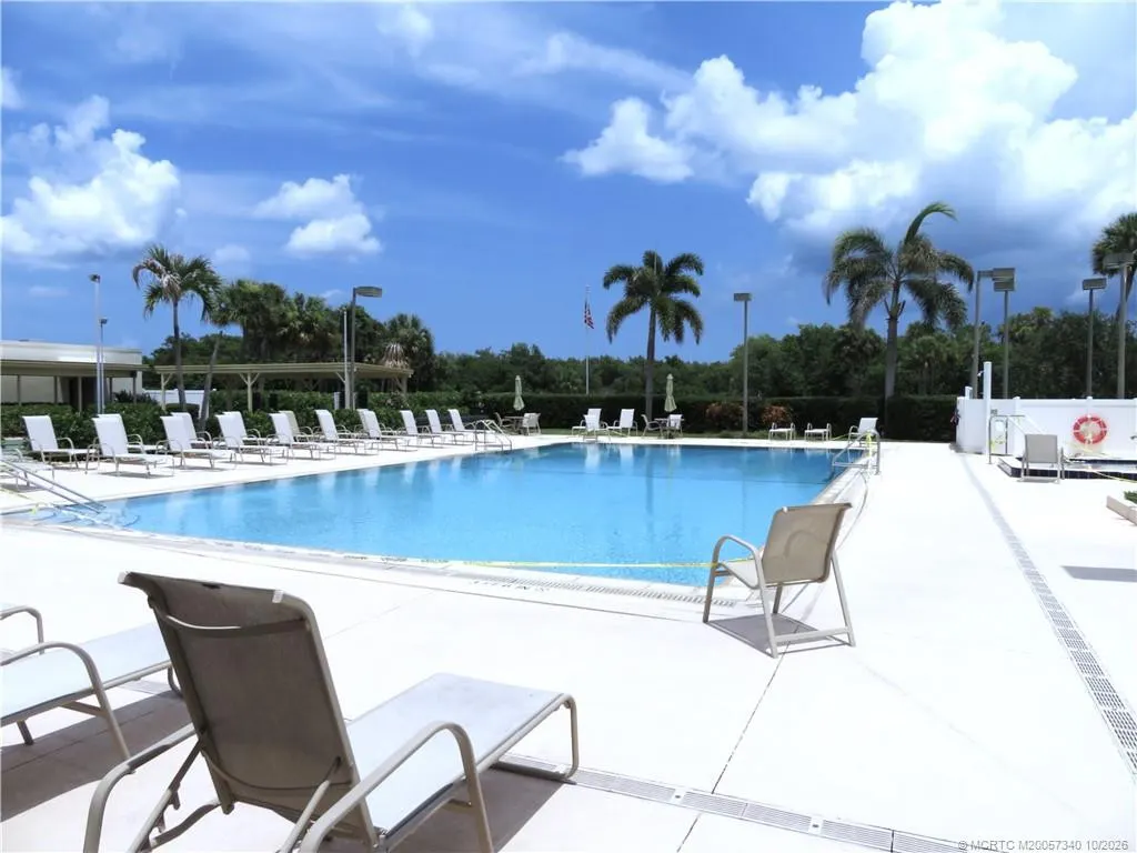 40 Vista Gardens Trail #204