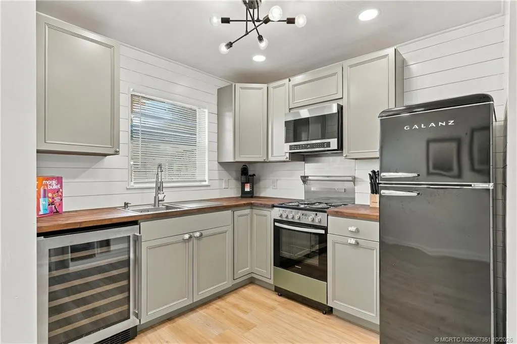 2950 SE Ocean Boulevard #5-2