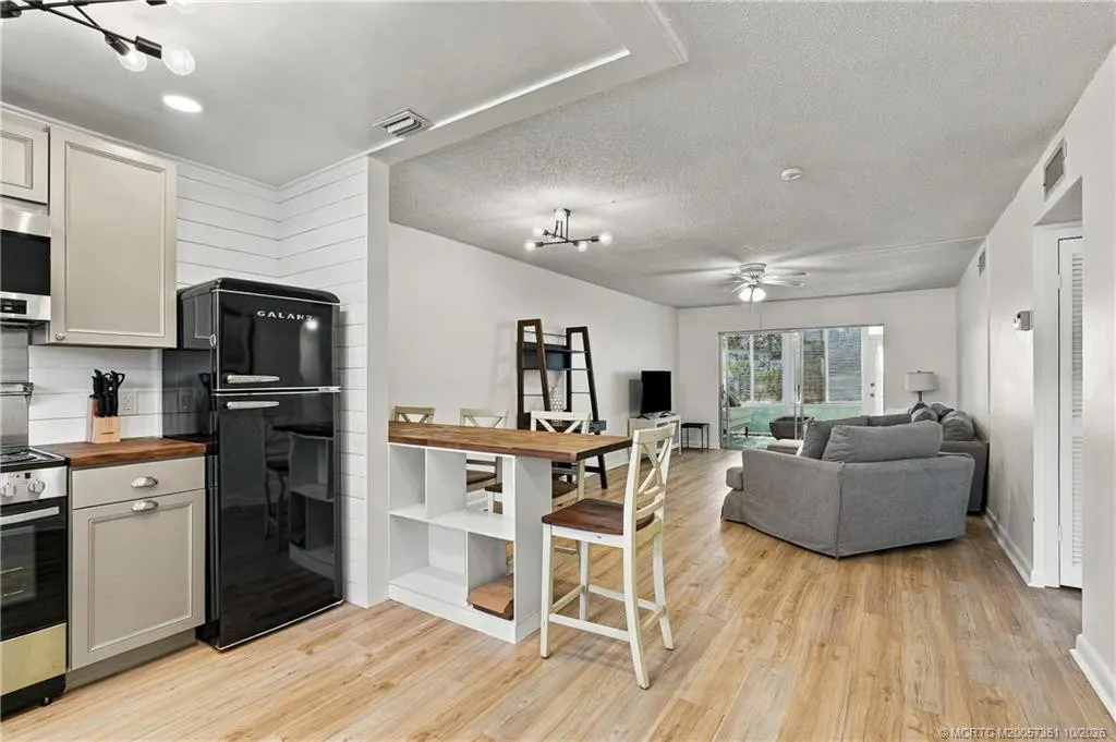 2950 SE Ocean Boulevard #5-2