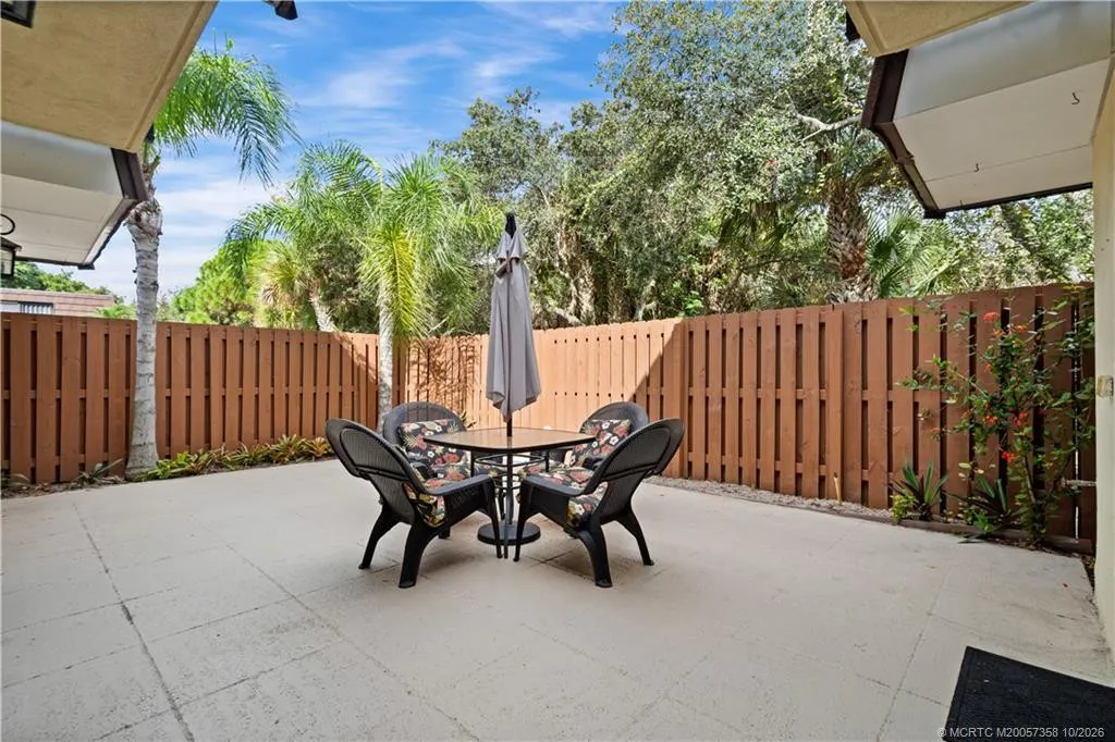 5863 SE Riverboat Drive