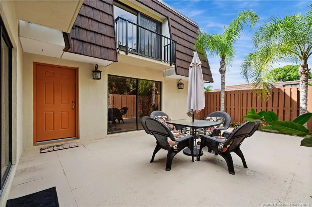 5863 SE Riverboat Drive