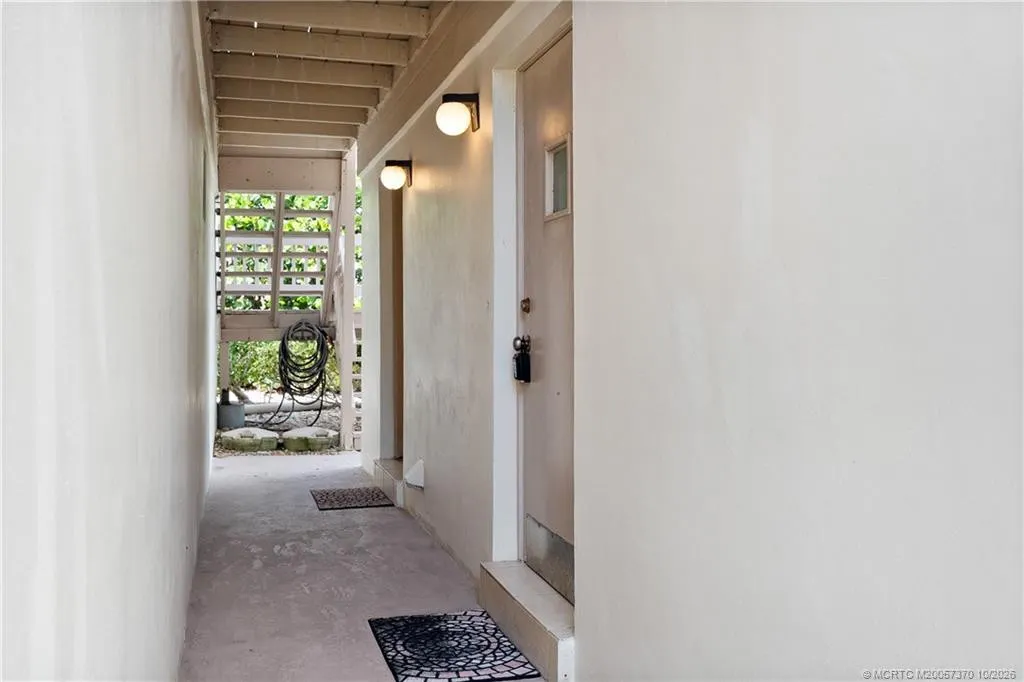 1501 NE Ocean Boulevard #9