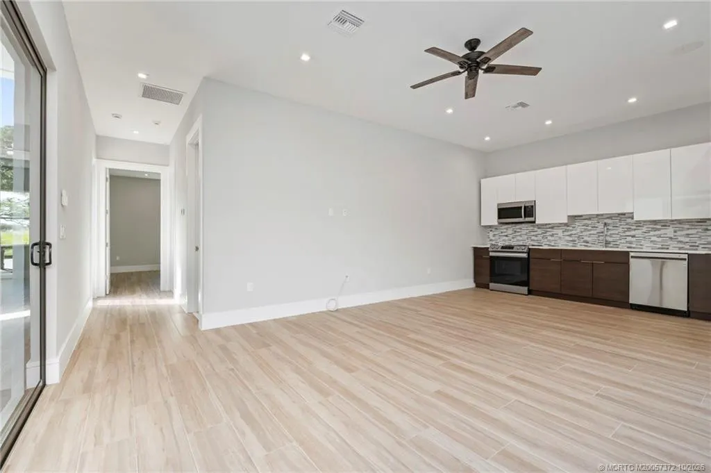 1544 SE Saint Lucie Boulevard