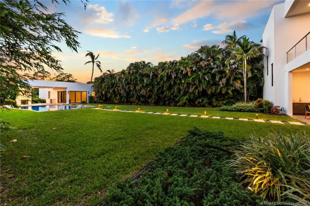 1544 SE Saint Lucie Boulevard