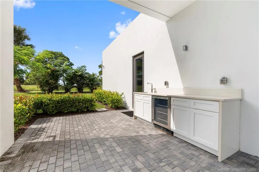 1544 SE Saint Lucie Boulevard