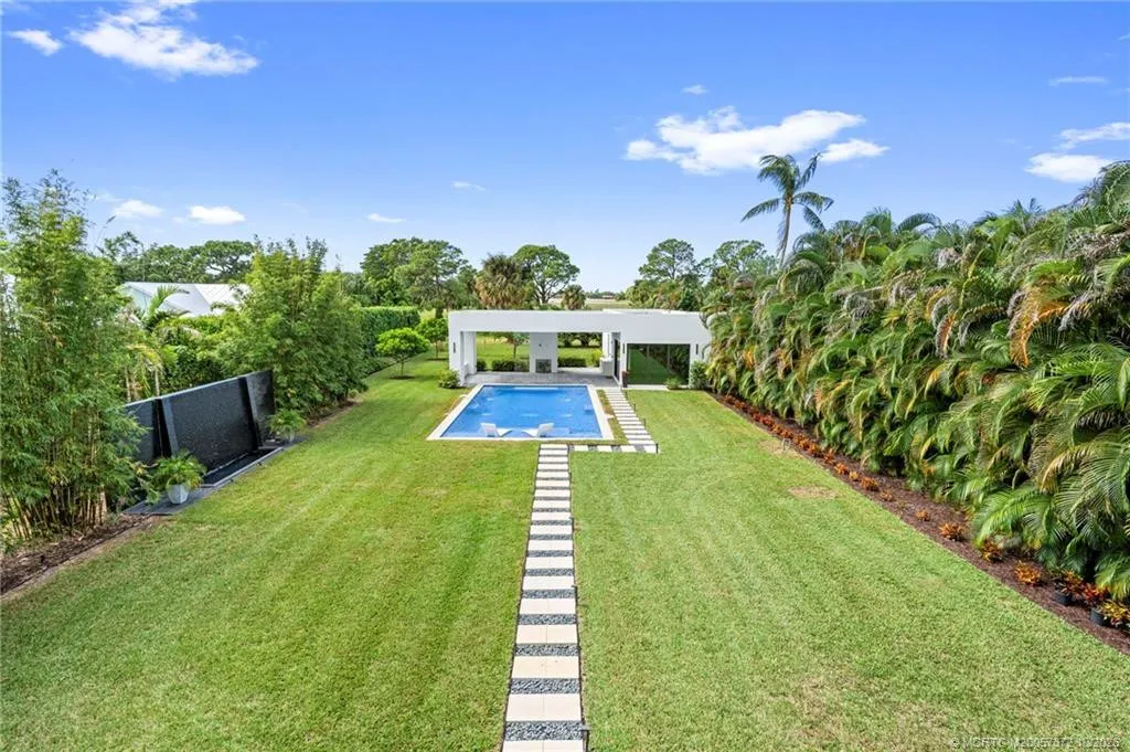 1544 SE Saint Lucie Boulevard