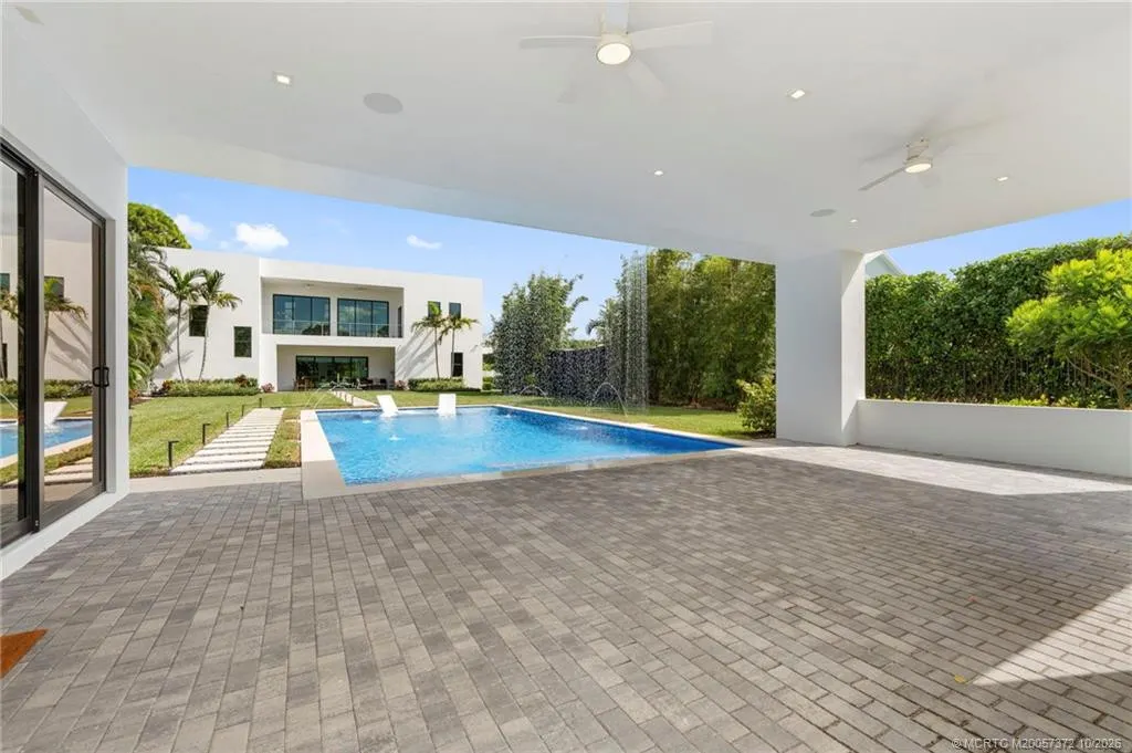 1544 SE Saint Lucie Boulevard
