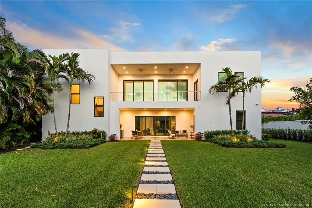 1544 SE Saint Lucie Boulevard