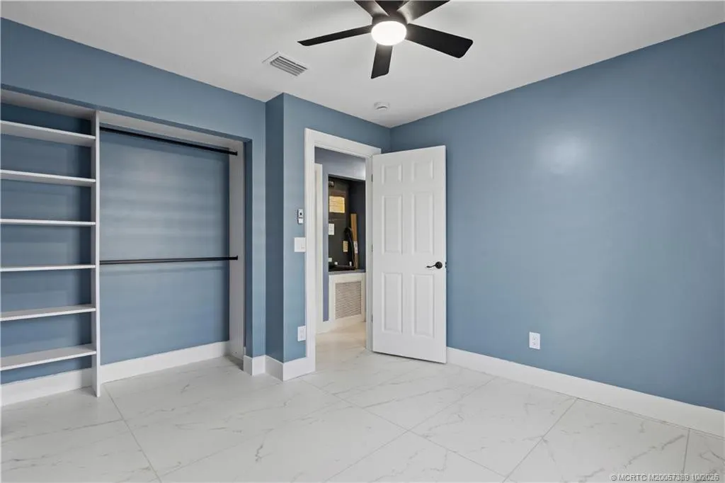 5807 SE Mitzi Lane