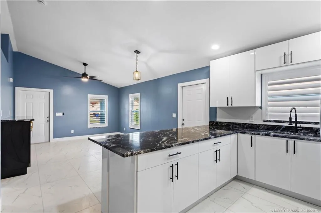 5807 SE Mitzi Lane