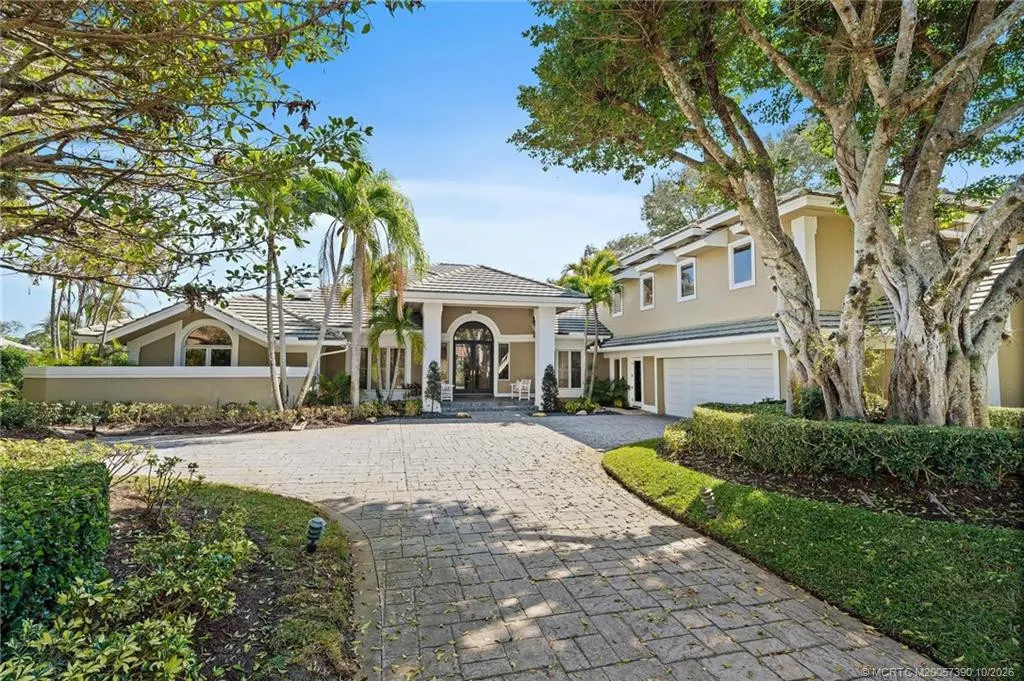 6481 SE Winged Foot Drive