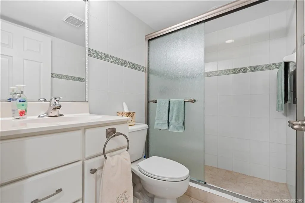 10200 S Ocean Drive #103