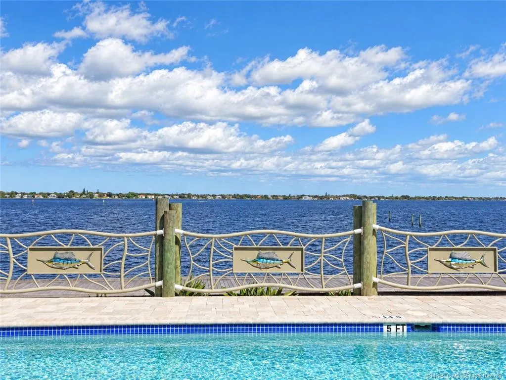 41 SW Seminole Street #Apt# 404
