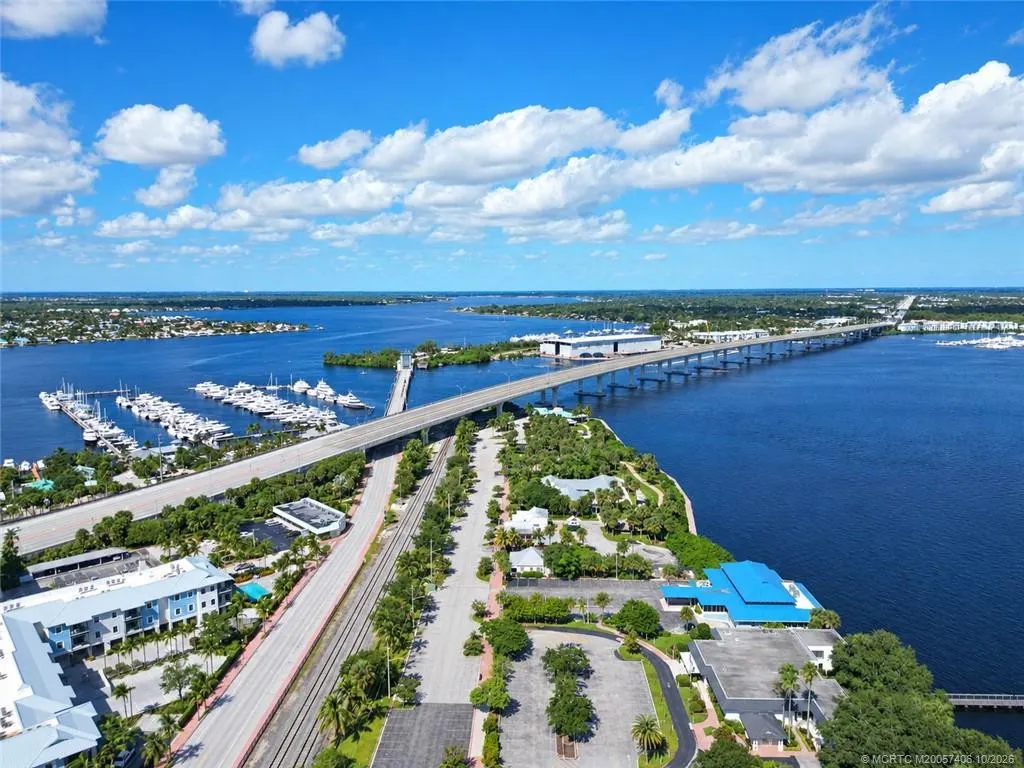 41 SW Seminole Street #Apt# 404