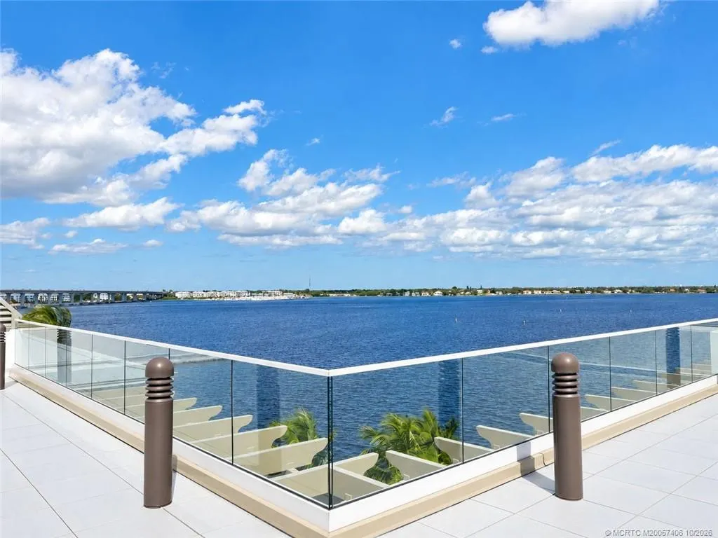 41 SW Seminole Street #Apt# 404